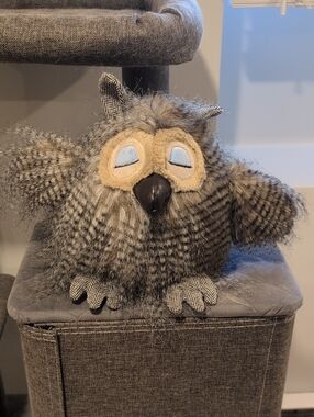 Pier1 Imports Owl Plush Fuzzy Feathers